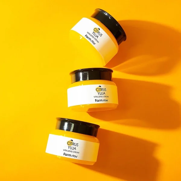 کرم مرطوب کننده یوجا فارم استی