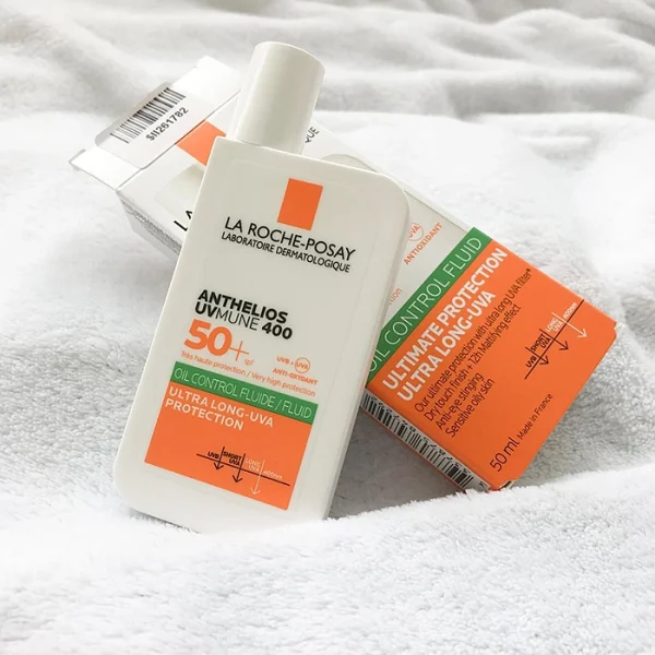 ضد آفتاب لاروش پوزای - پوست چرب 50ml | SPF50 2 ضد آفتاب لاروش پوزای - اویل فری